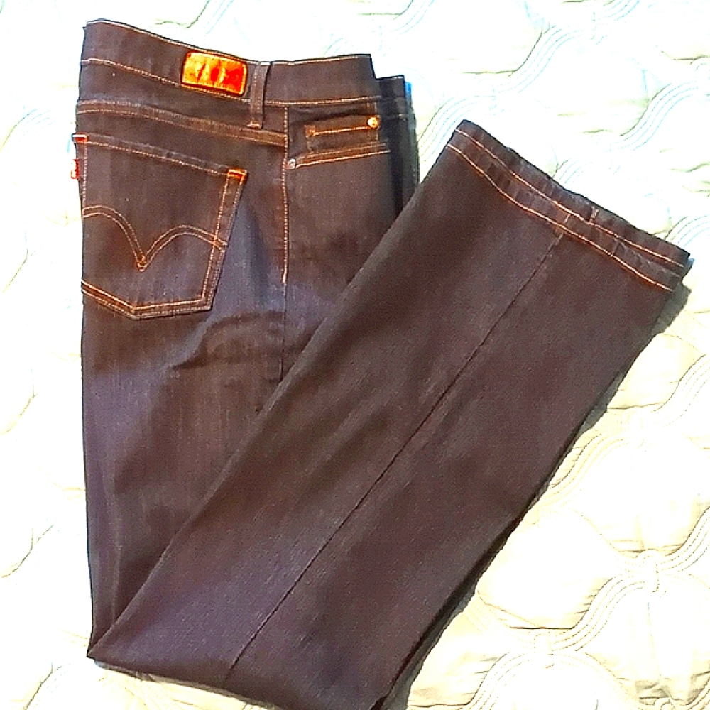 Levi's 512 Slimming Dark Blue Denim Jeans
